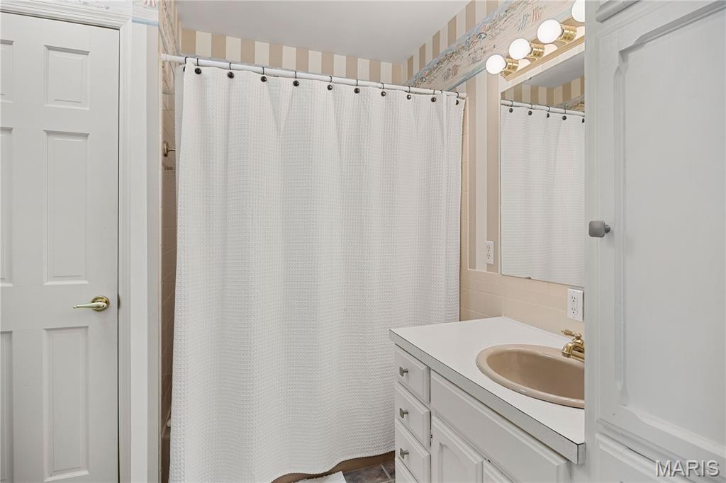 180 Borders Drive Property Photo 22