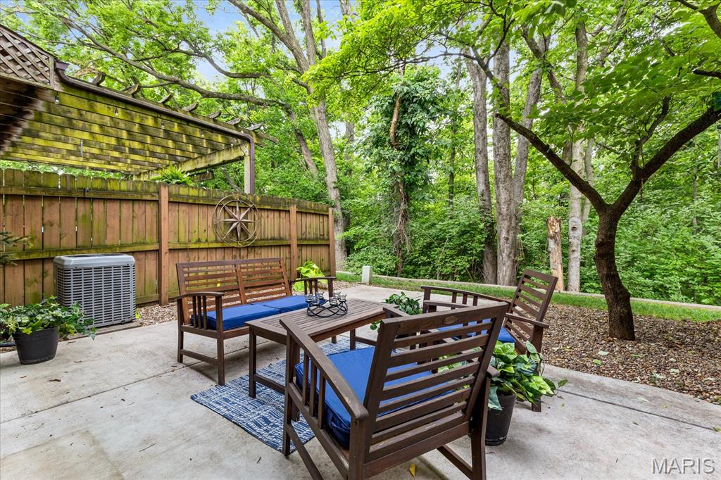 1387 Hampton Road C Property Photo 1