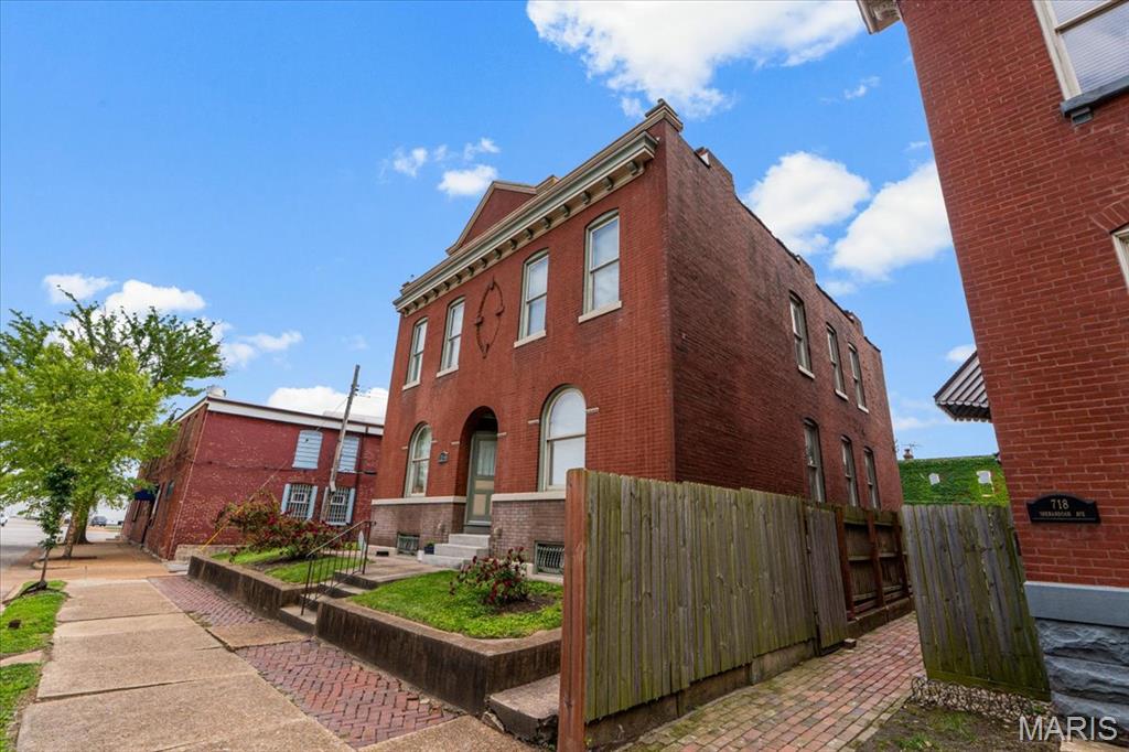 712-14 Shenandoah Avenue