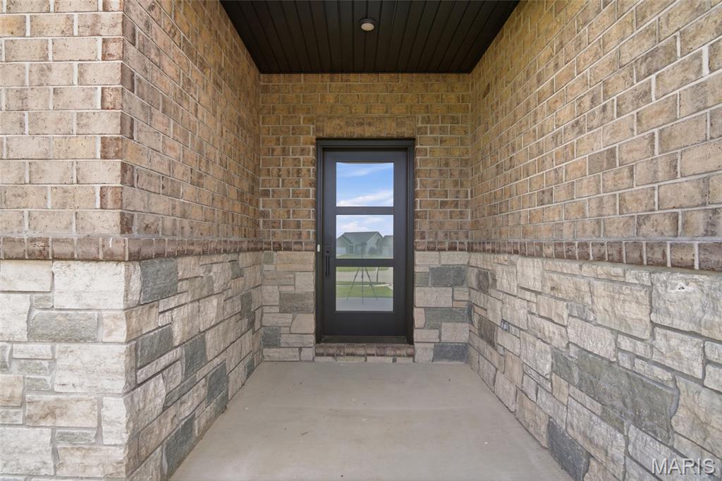 829 Bushwood Way Property Photo 6