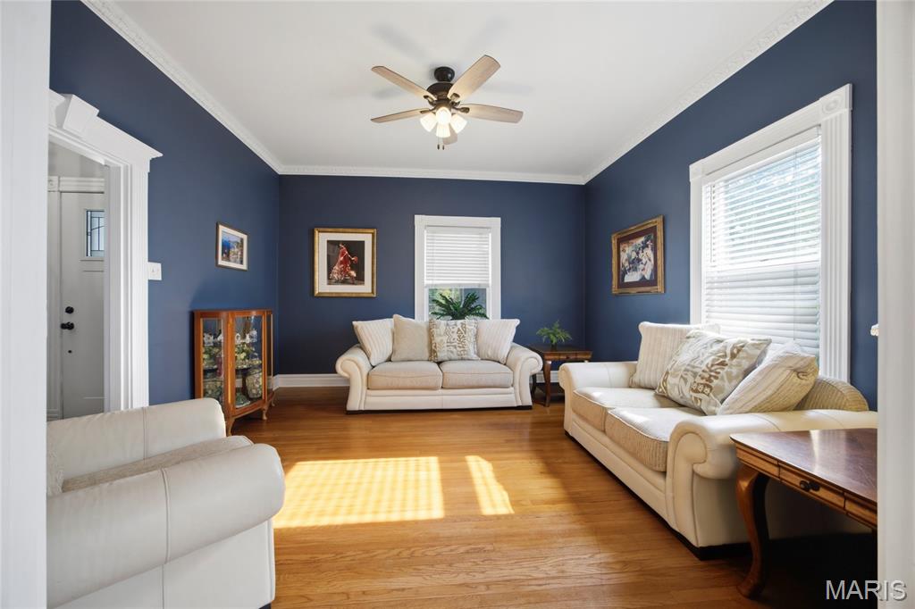 717 Clark Street Property Photo 4
