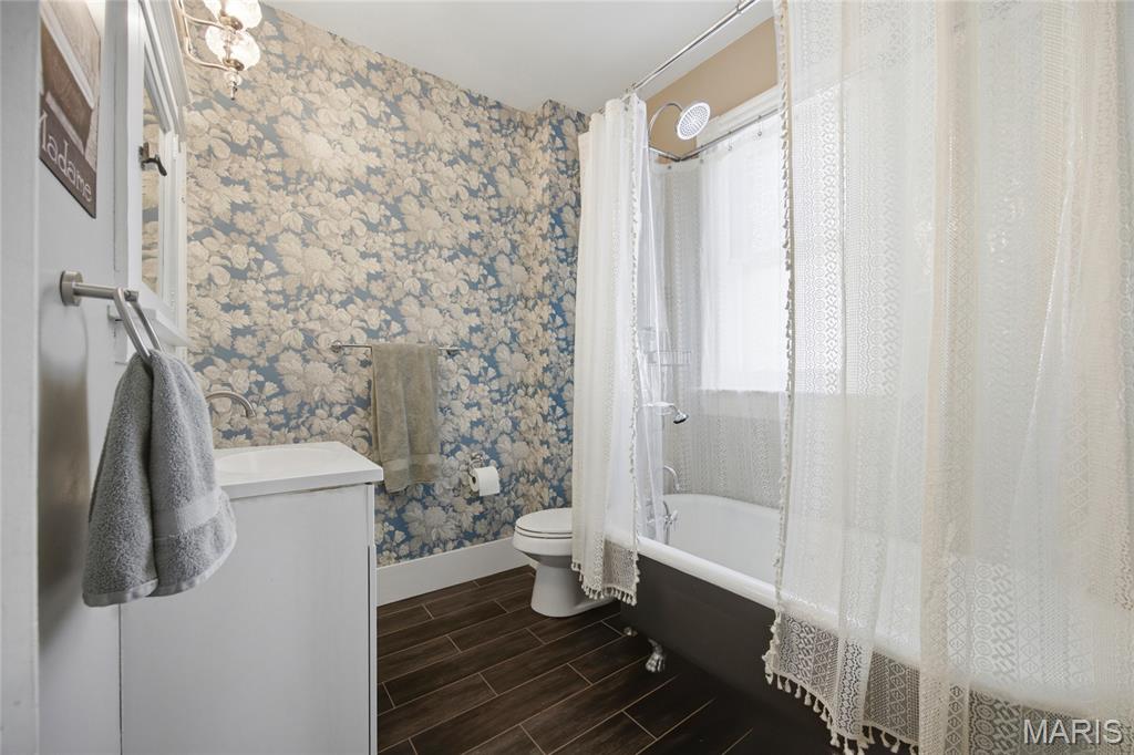 717 Clark Street Property Photo 19