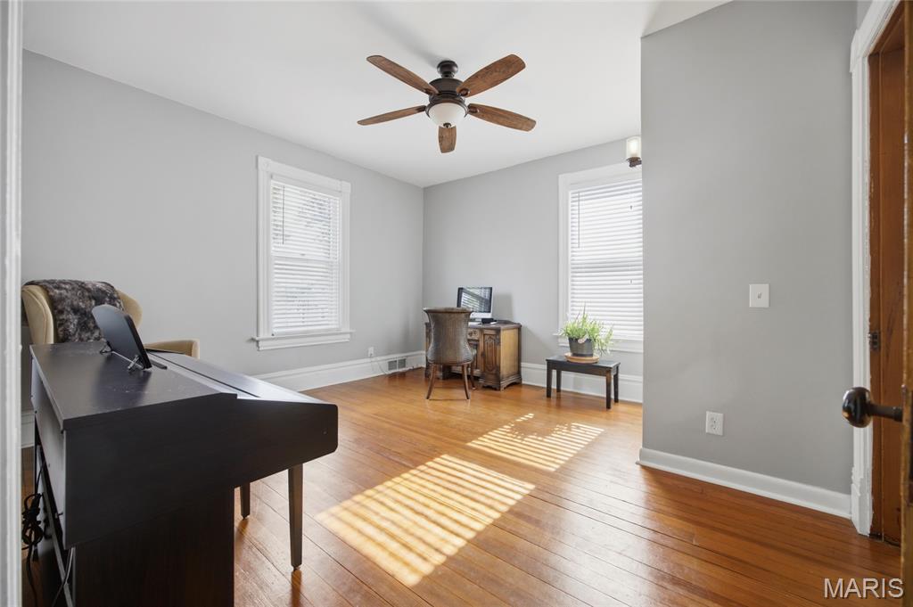 717 Clark Street Property Photo 21