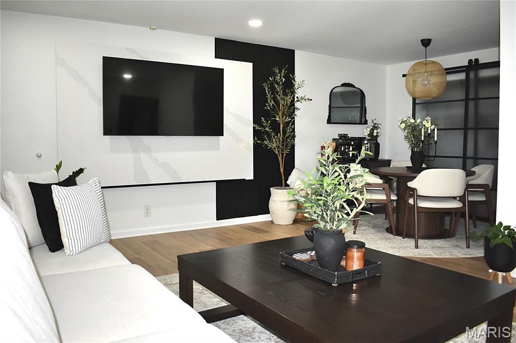 10003 Sakura Drive D Property Photo 6