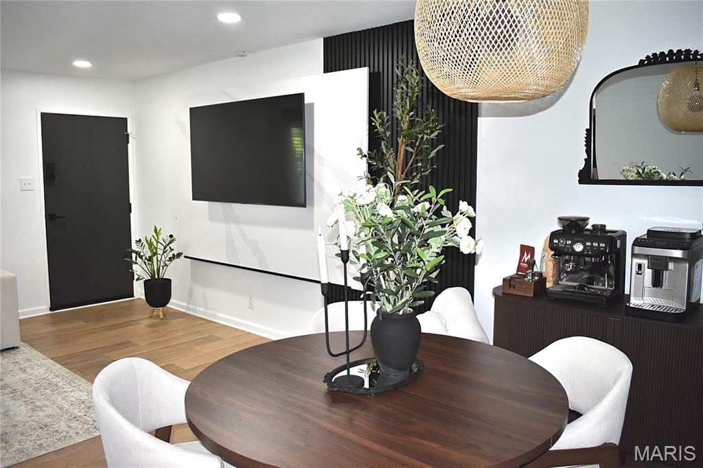 10003 Sakura Drive D Property Photo 9