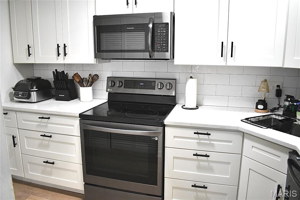 10003 Sakura Drive D Property Photo 12