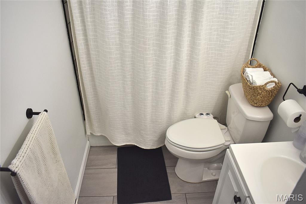 10003 Sakura Drive D Property Photo 17