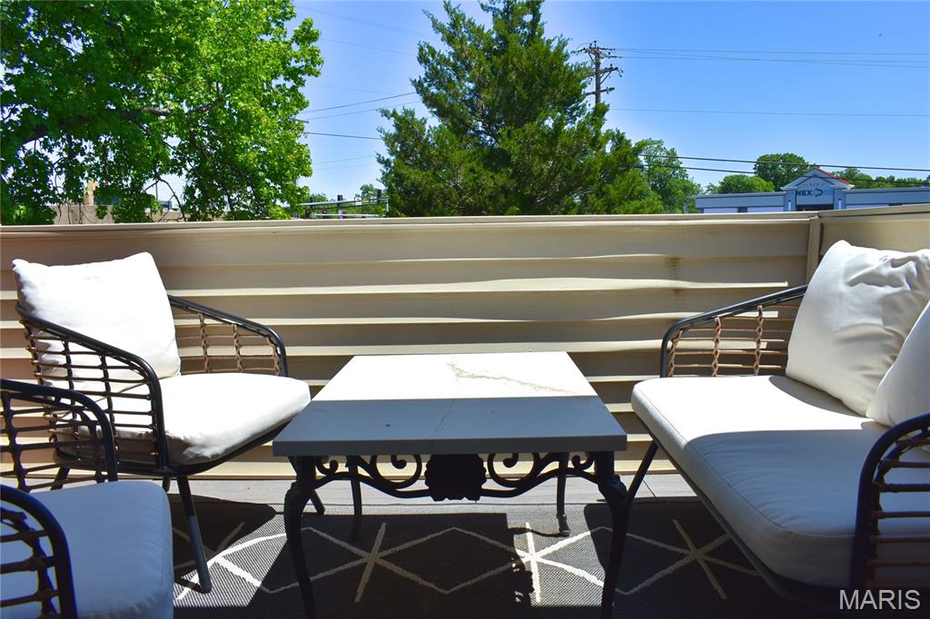 10003 Sakura Drive D Property Photo 23