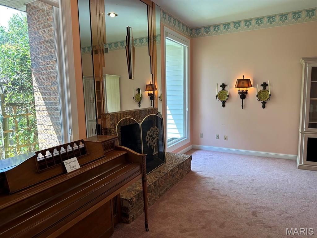 4 Grayson Ridge Drive Property Photo 2