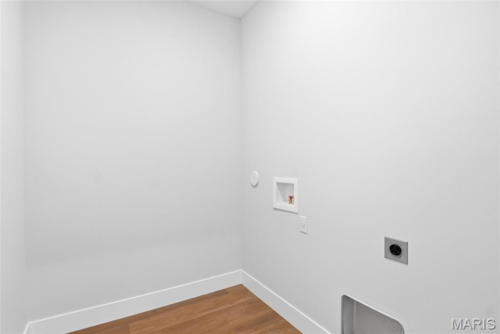 837 Bushwood Way Property Photo 27