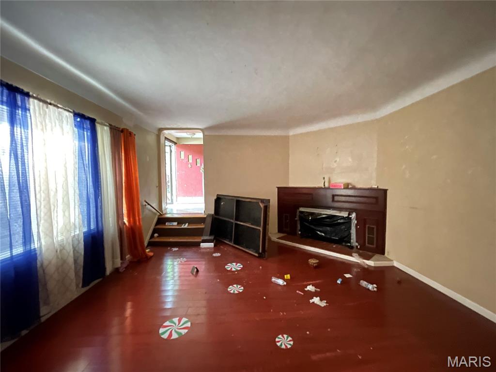 3523 Elmhurst Drive Property Photo 5