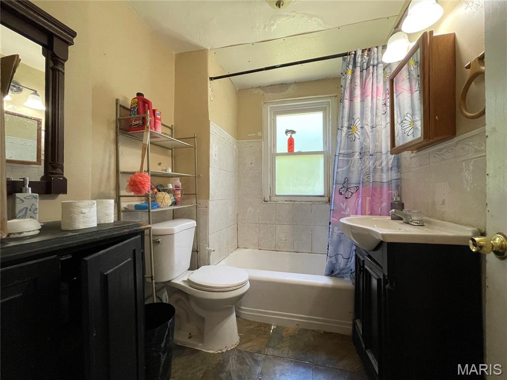 3523 Elmhurst Drive Property Photo 14