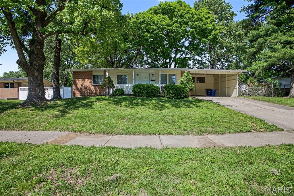 1145 Cheyenne Drive Property Photo 1