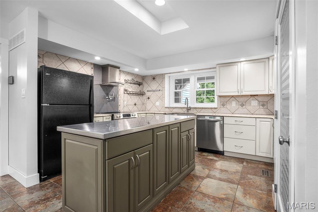 10 Briarwood Court Property Photo 19