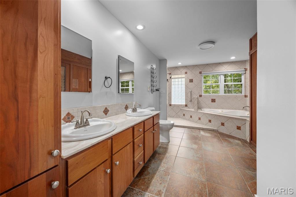 10 Briarwood Court Property Photo 33
