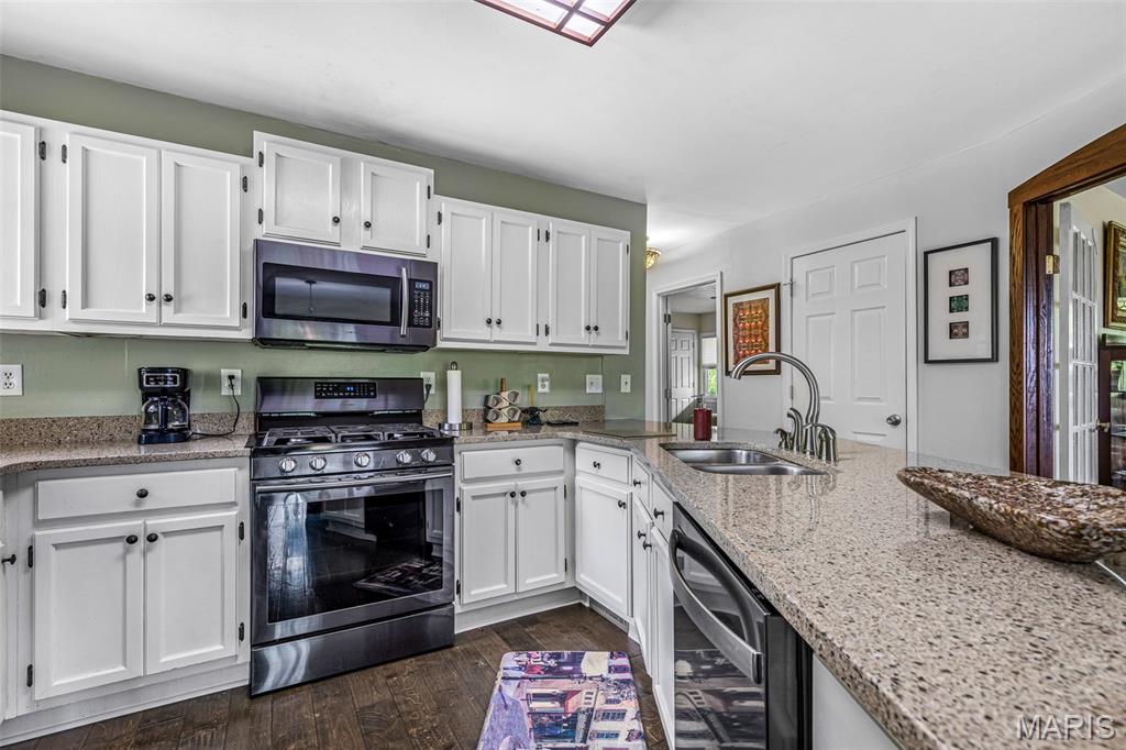 3978 Highway E Property Photo 8