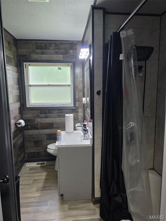 130 Saint Paul Drive Property Photo 12