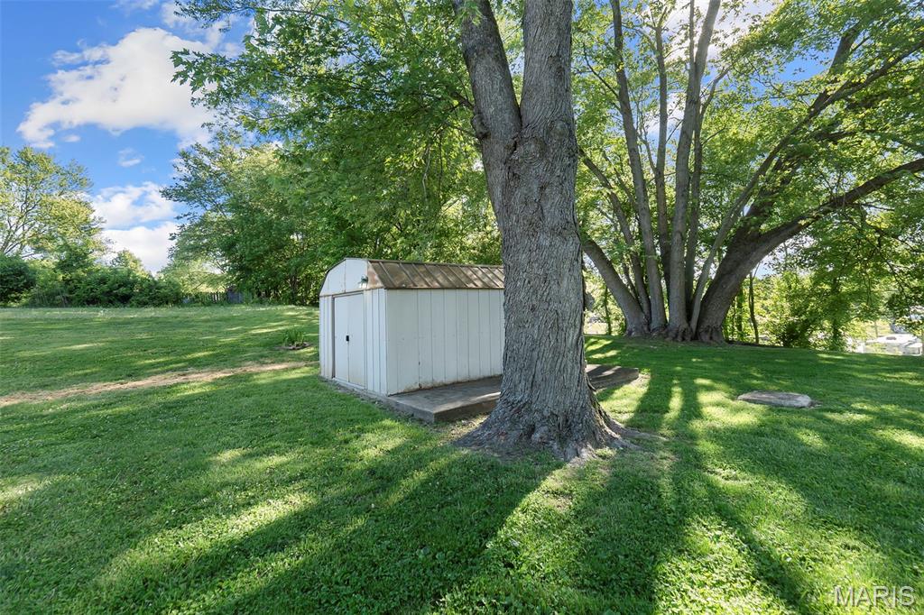 352 Rolling Hills Drive Property Photo 6