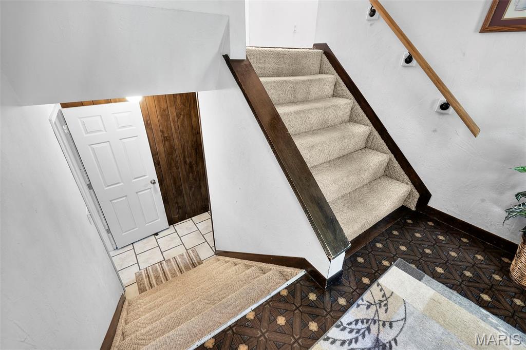 352 Rolling Hills Drive Property Photo 12