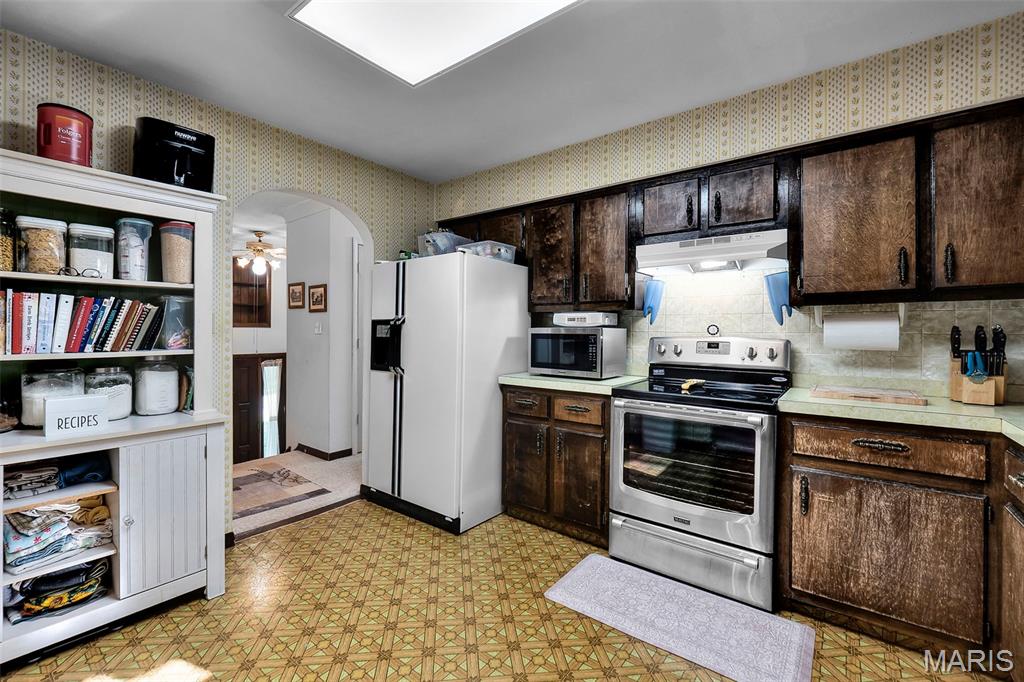 352 Rolling Hills Drive Property Photo 16