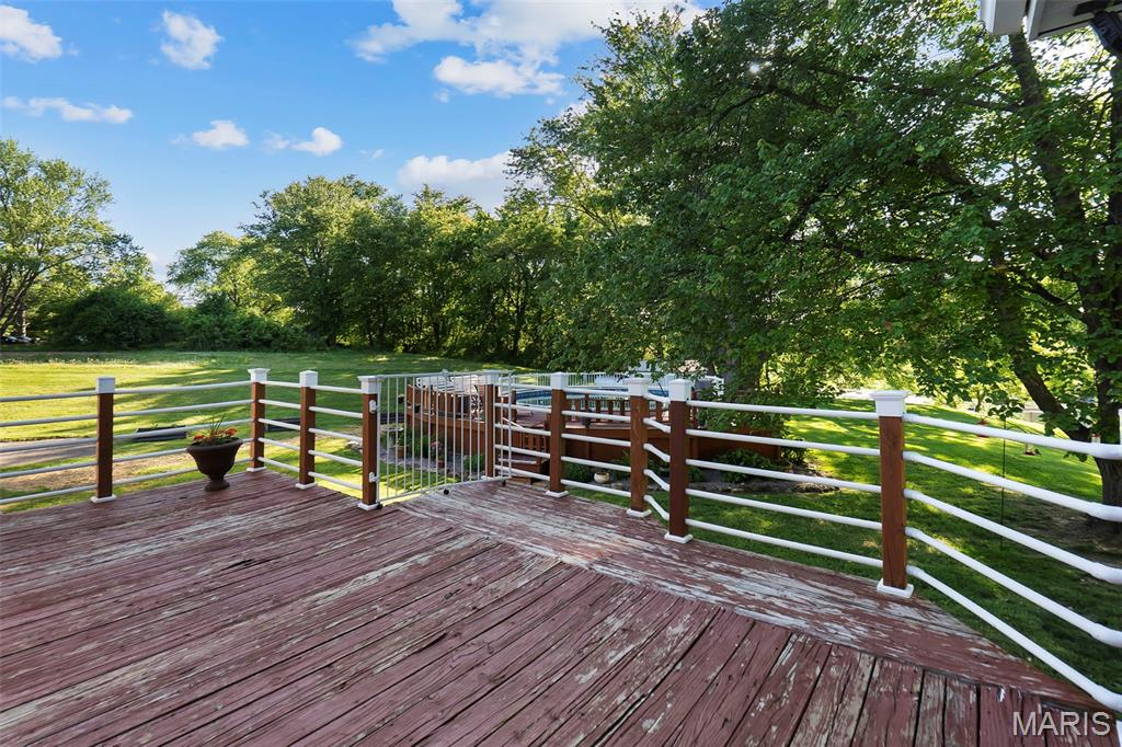 352 Rolling Hills Drive Property Photo 35