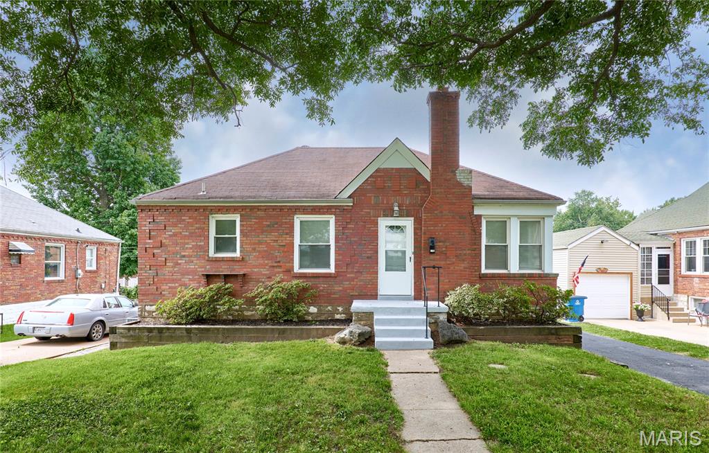 2146 Fairhaven Drive Property Photo 2
