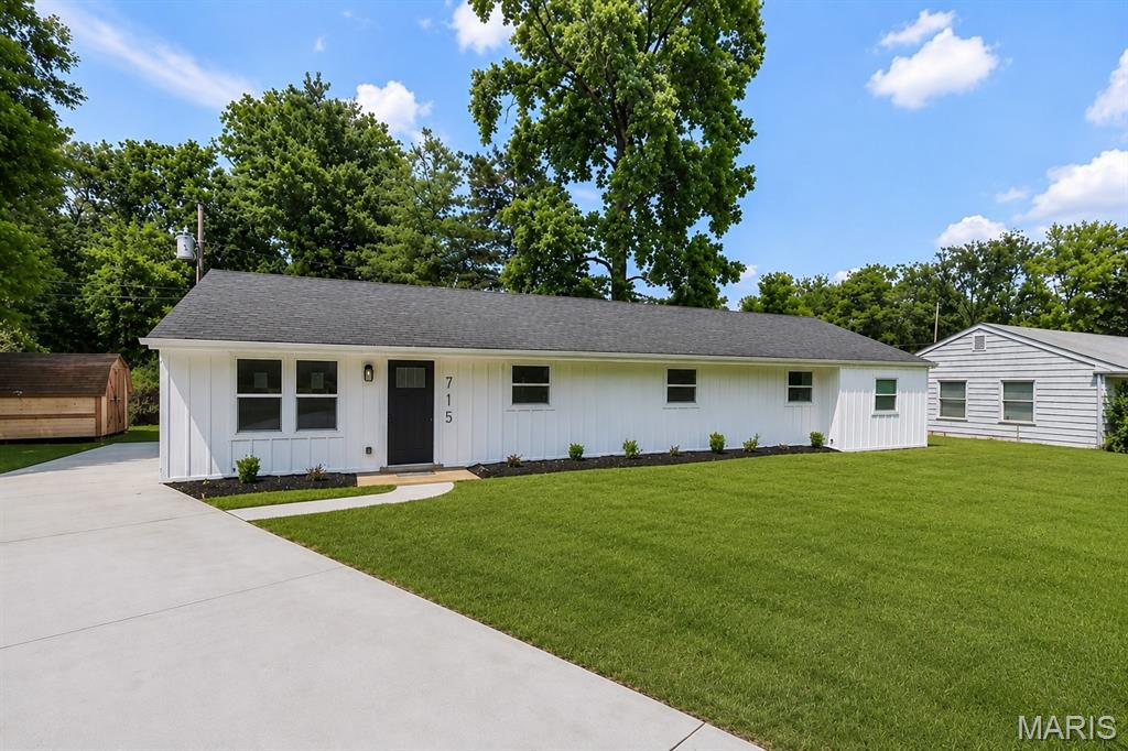 715 Westchester Court Property Photo 1
