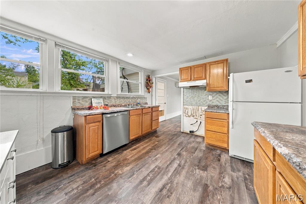 7 Southview Drive Property Photo 8