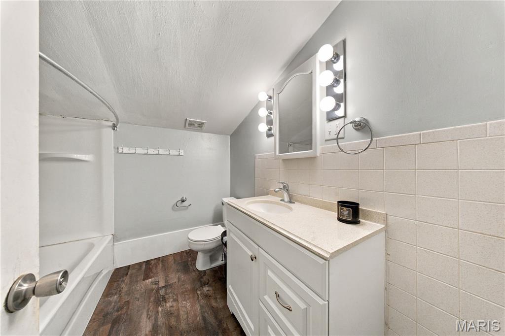 7 Southview Drive Property Photo 24