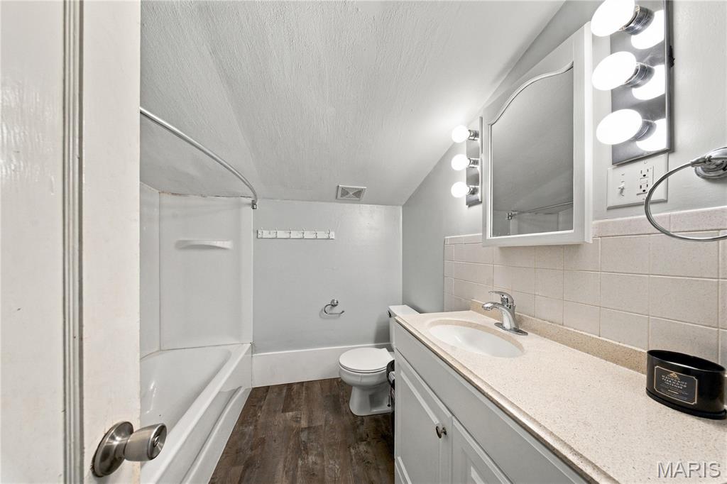 7 Southview Drive Property Photo 25