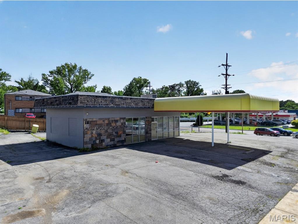 8570 Watson Road Property Photo 1