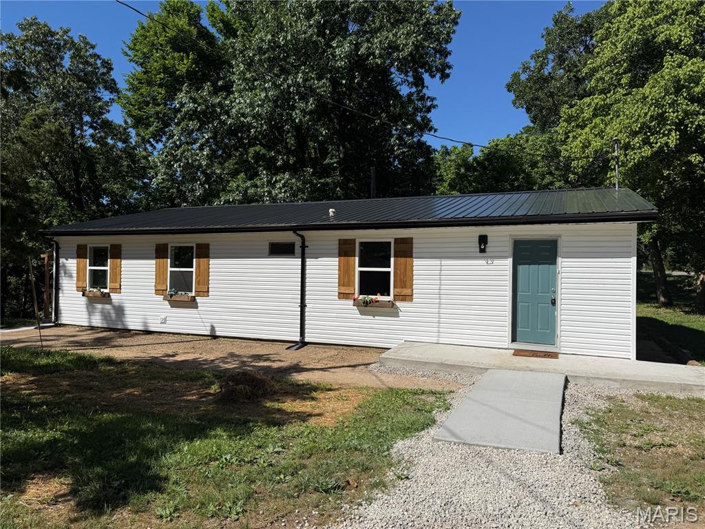 21700 Highway Y Property Photo 2