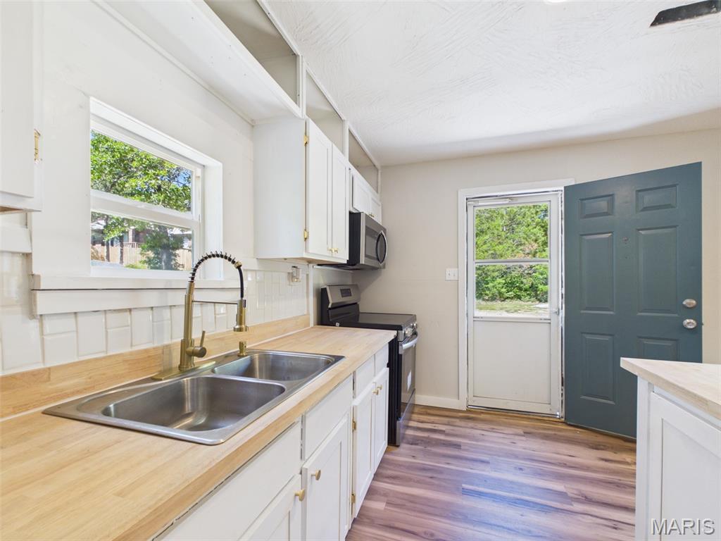 21700 Highway Y Property Photo 10