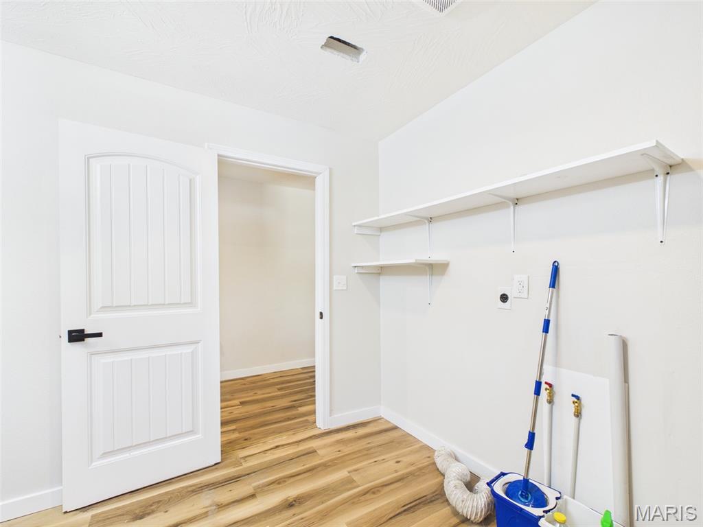 21700 Highway Y Property Photo 56
