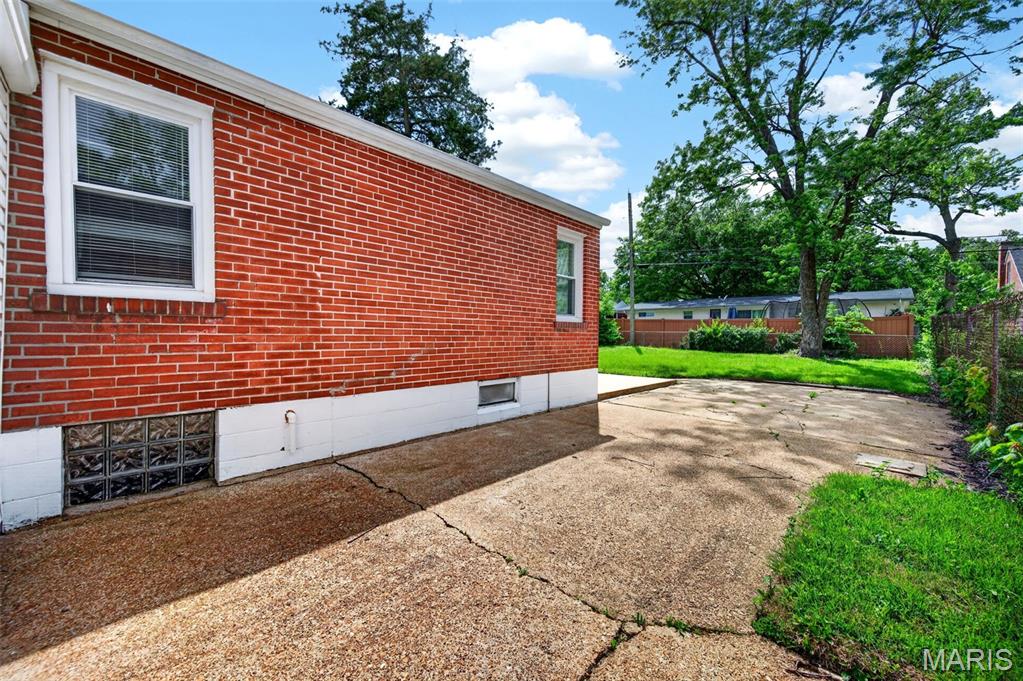 1127 Pembroke Drive Property Photo 26