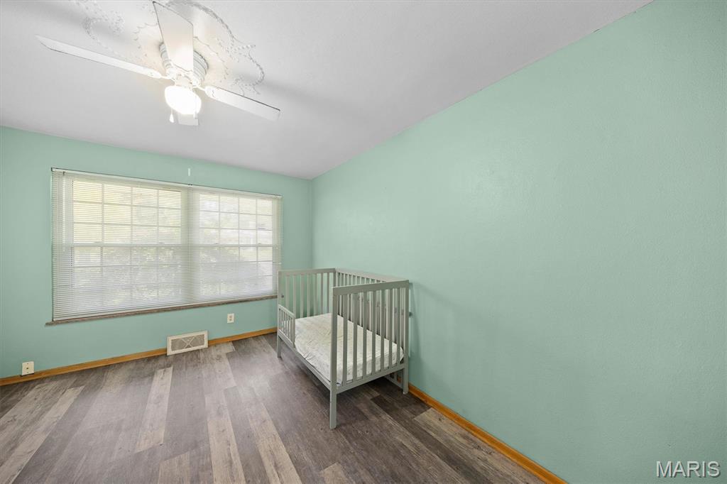 4205 S Park Drive Property Photo 21