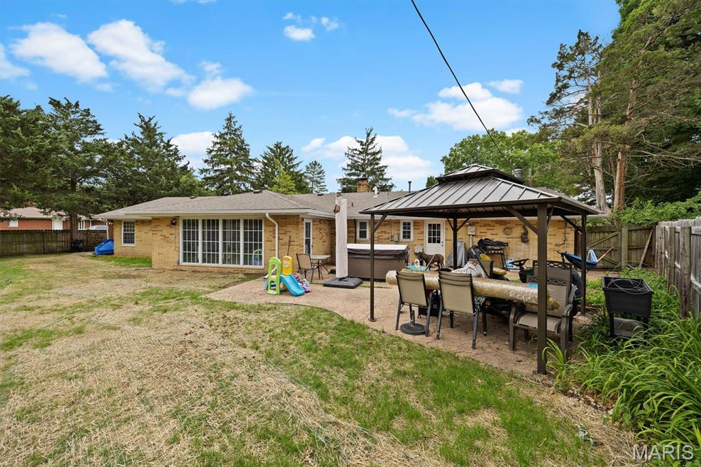 4205 S Park Drive Property Photo 36