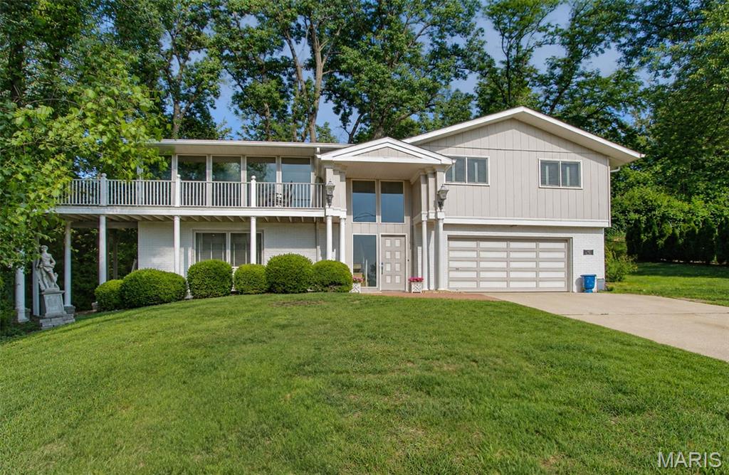 590 Watch Hill Road Property Photo 1
