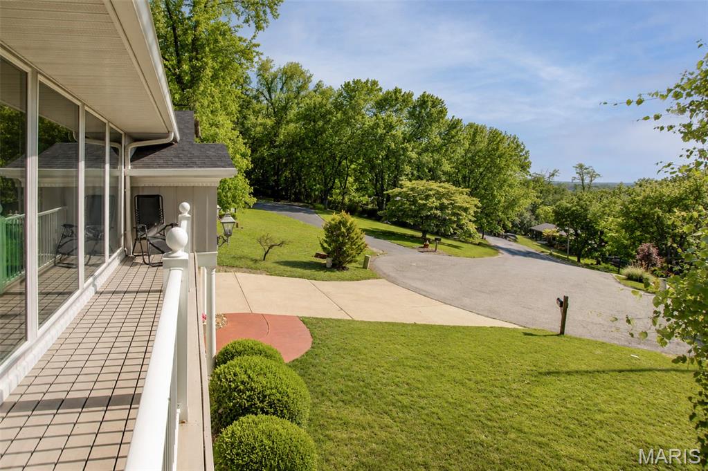 590 Watch Hill Road Property Photo 2