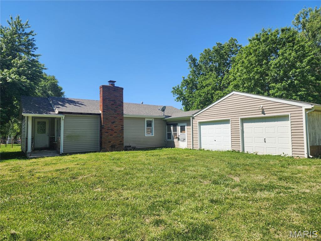 105 S Hill Street Property Photo 1