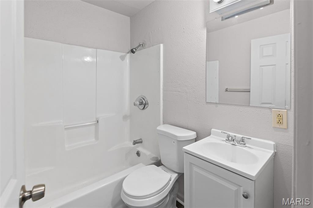 47 Saint Henry Drive Property Photo 22