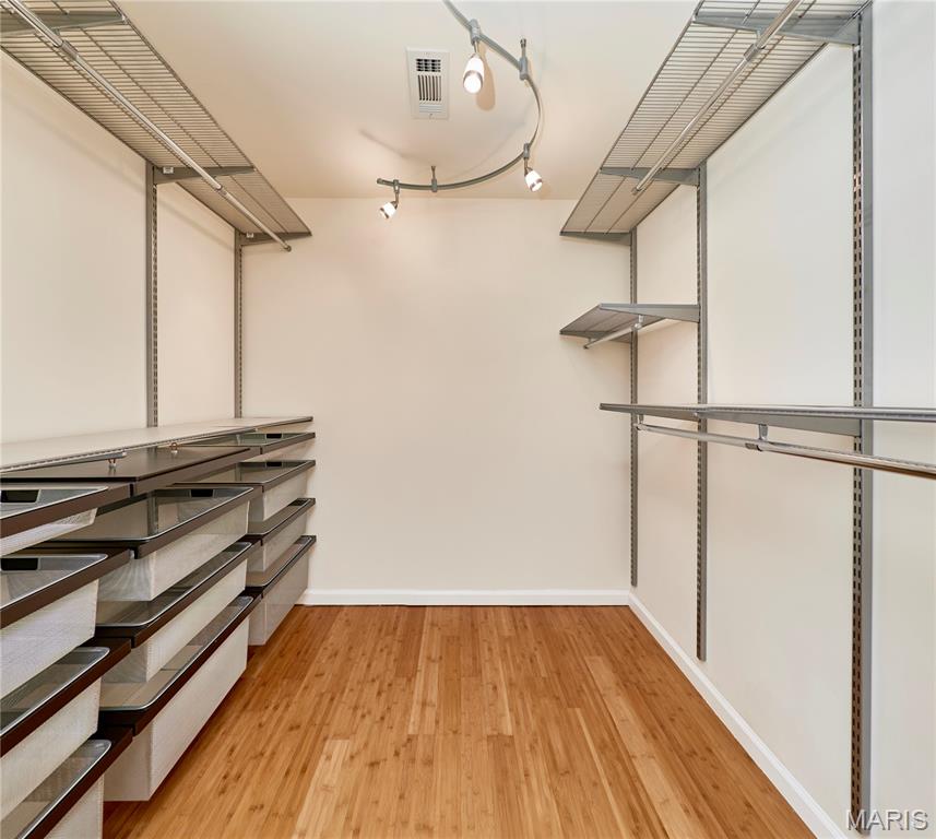 70 Round Table Court Property Photo 23