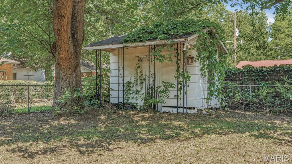 301 E Linden Circle Property Photo 18