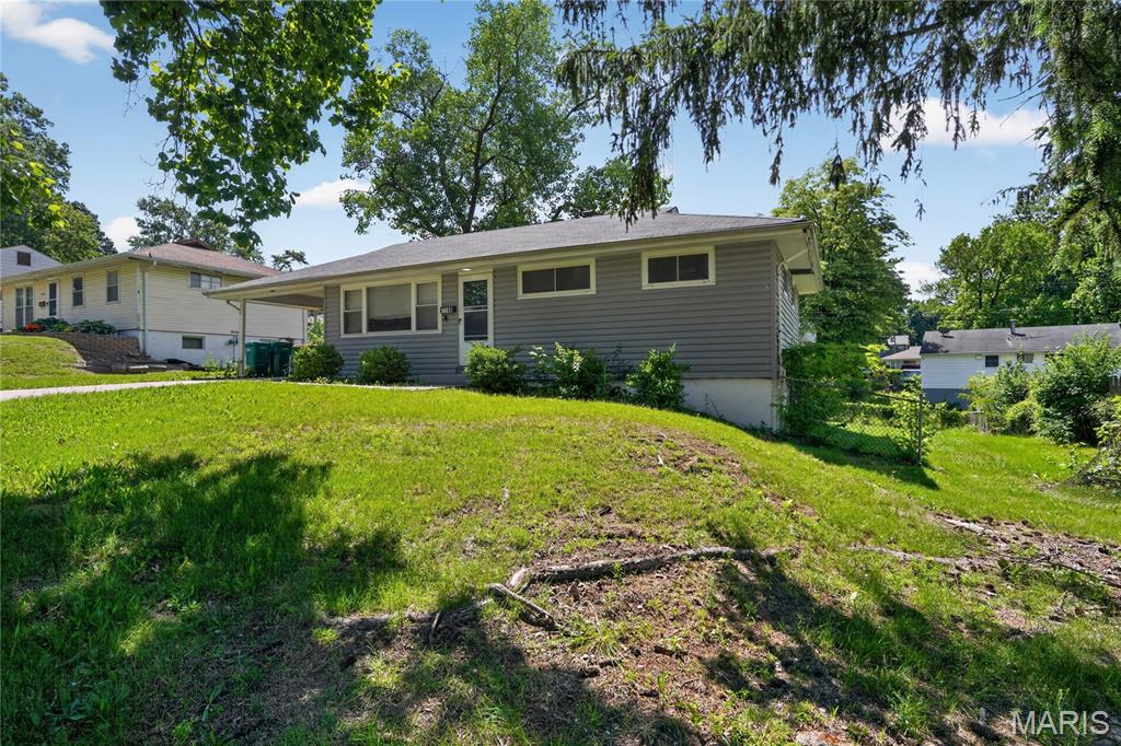 7748 Paddington Drive Property Photo 10