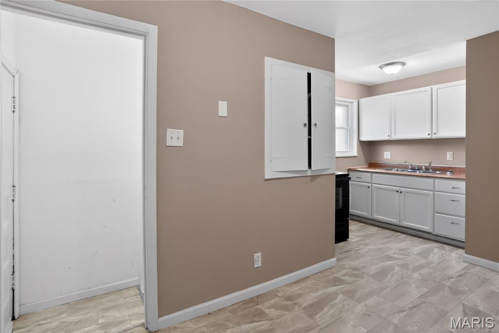 7748 Paddington Drive Property Photo 13