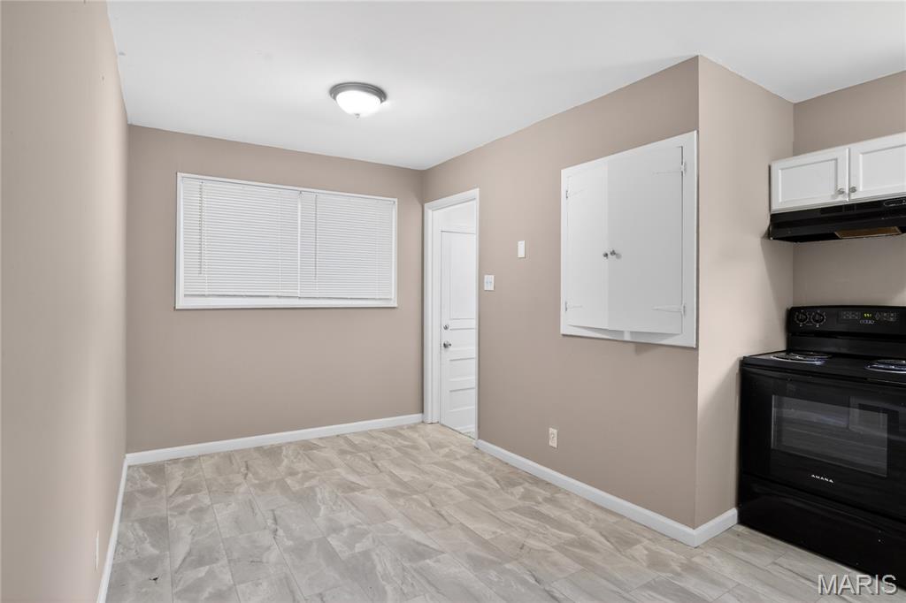 7748 Paddington Drive Property Photo 14