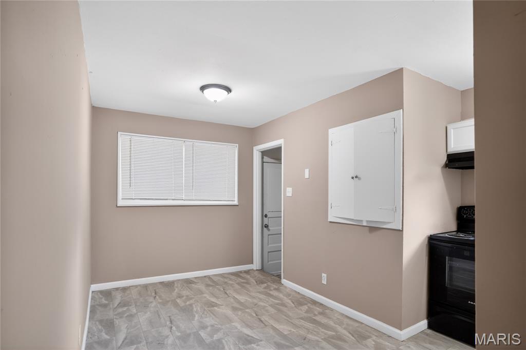 7748 Paddington Drive Property Photo 15