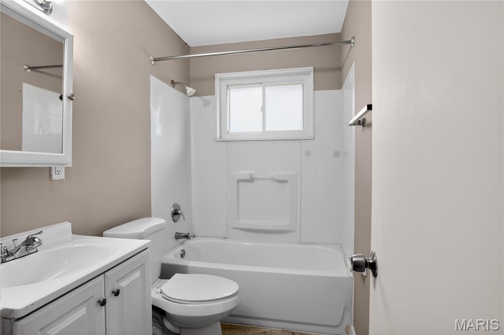 7748 Paddington Drive Property Photo 23