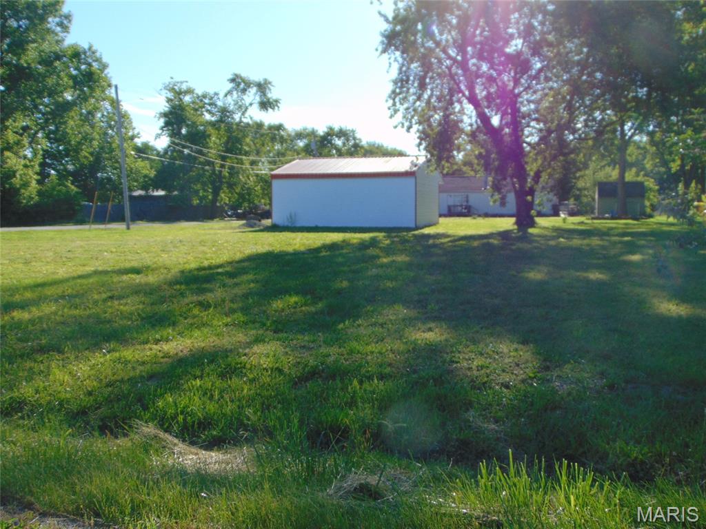 000 W St. Louis Avenue Property Photo 8