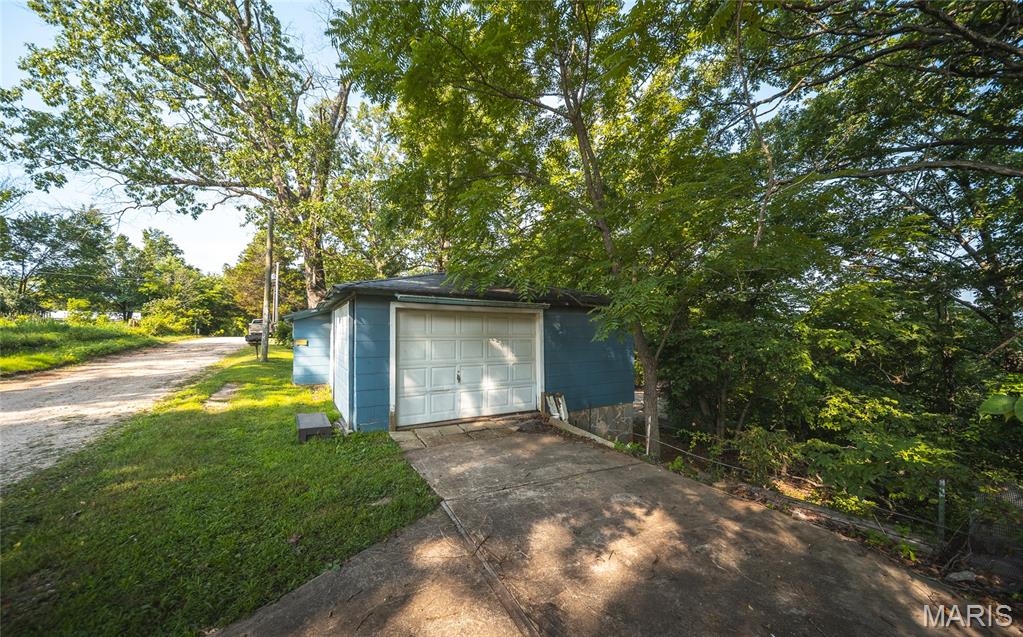 18009 Crown Road Property Photo 35